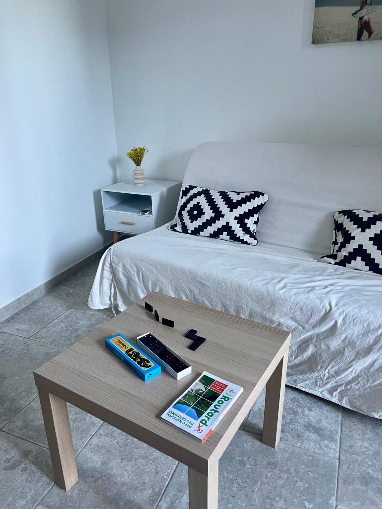 T2 Renove Avec Terrasse Au Coeur Des Cevennes * Saint-Germain-de-Calberte